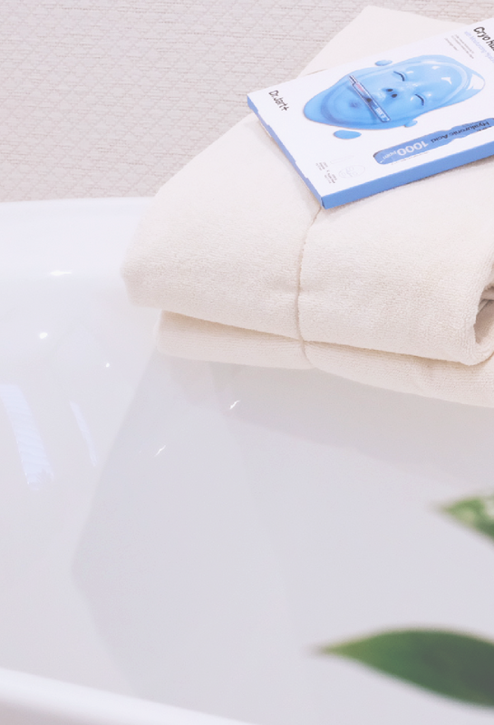 SOKIT beauty sourced Dr. Jart+ Cryo Rubber face sheet mask next to a bath tube ready for relaxation time